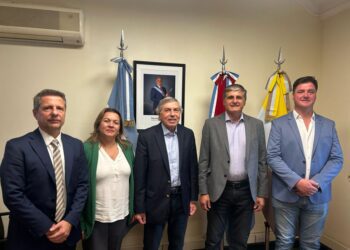 Ultiman detalles para misión comercial a China